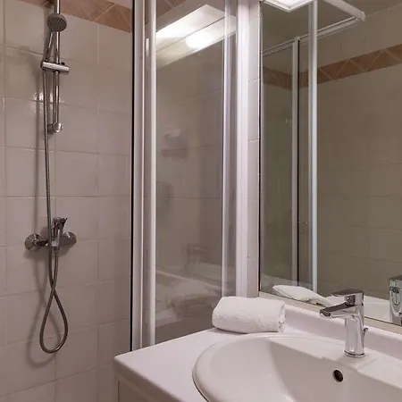 فندق Inter-hotel Port Cassitel