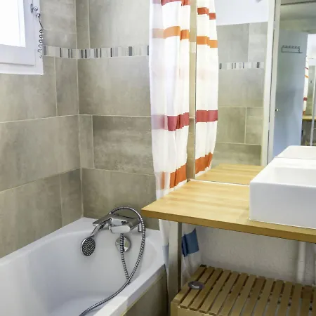 Апартаменты Apartment Les Hameaux De L'Ile Rousse.2 *